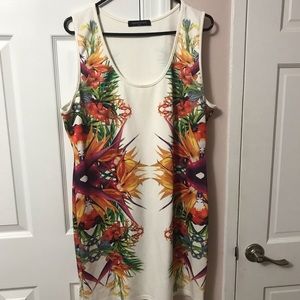 White/tropical bodycon